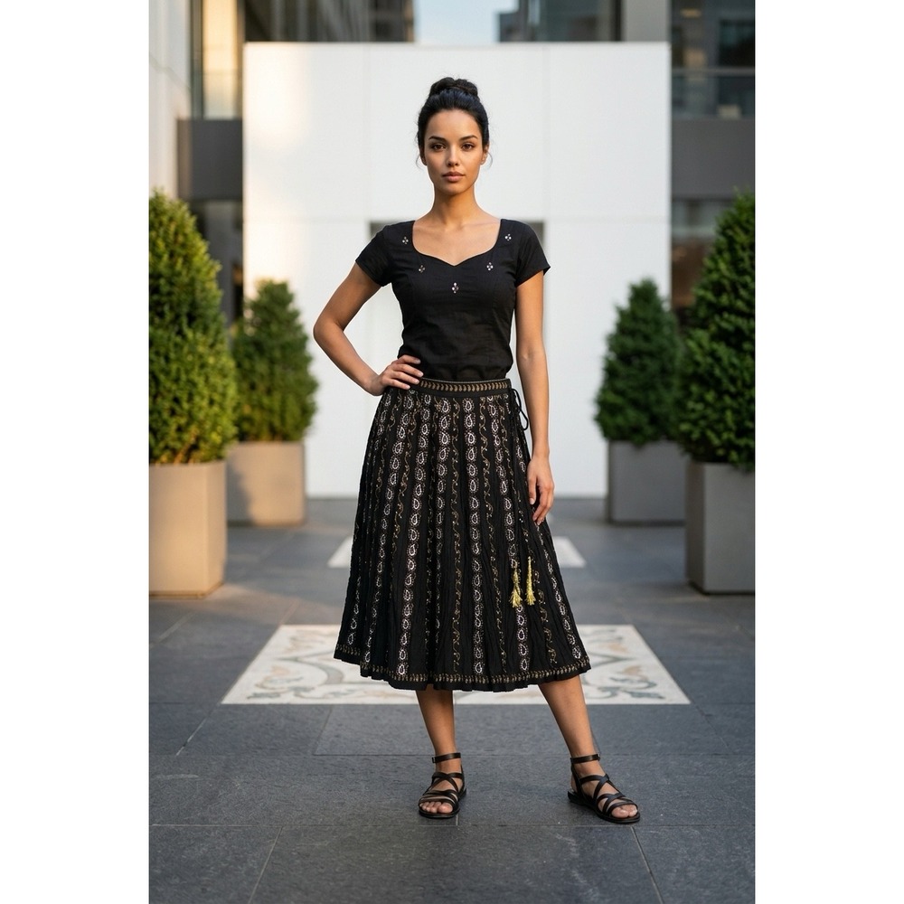 Peppermint Bay Womens Medium Black Paisley Sequin Crinkled Cotton Midi Skirt NWT